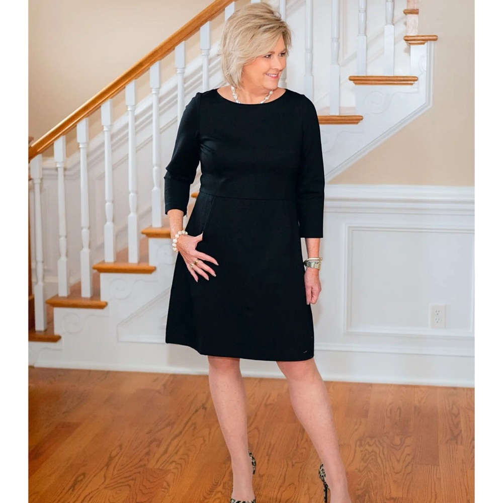 NEW Spanx perfect shift dress. Size Large. 3/4 Sleeve